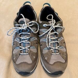 Oboz Sawtooth Waterproof Hiking ShoesTaupe Blue Women's Size 7 Shoes Leather